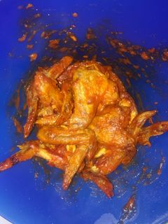 Una foto de Alitas con salsa mexicana al horno