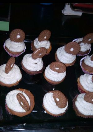 A picture of Oreo cupcakes.