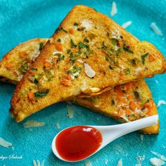 A picture of Spicy Masala French Toast.
