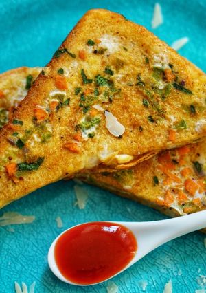 A picture of Spicy Masala French Toast.