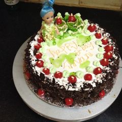 A picture of Kiwi fruit black forest.