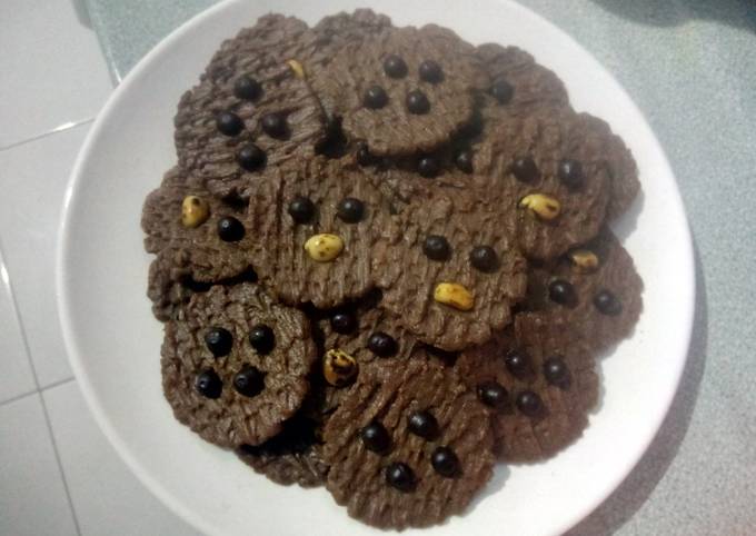 Cookies chocolate chocochips kacang tanah tanpa telur