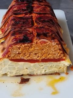 Una foto de Pastel de carne y tortilla de patatas
