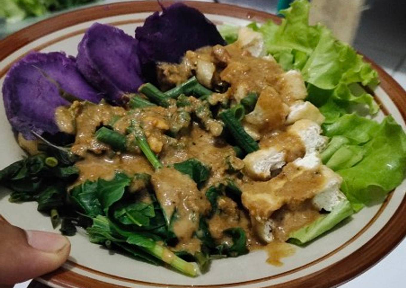 Pecel ubi ungu