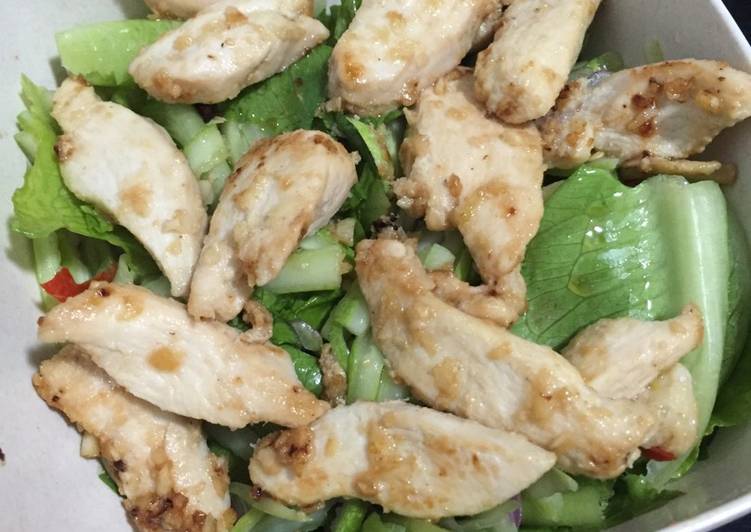 Langkah Mudah Menyiapkan Chicken Thai Salad Enak Banget