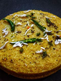 दलिया ढोकला (Dalia dhokla recipe in hindi) रेसिपी मुख्य फोटो