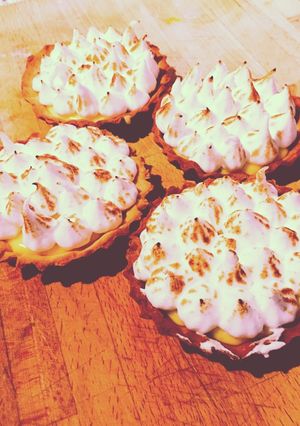 Une photo de Tartelette citron meringuée