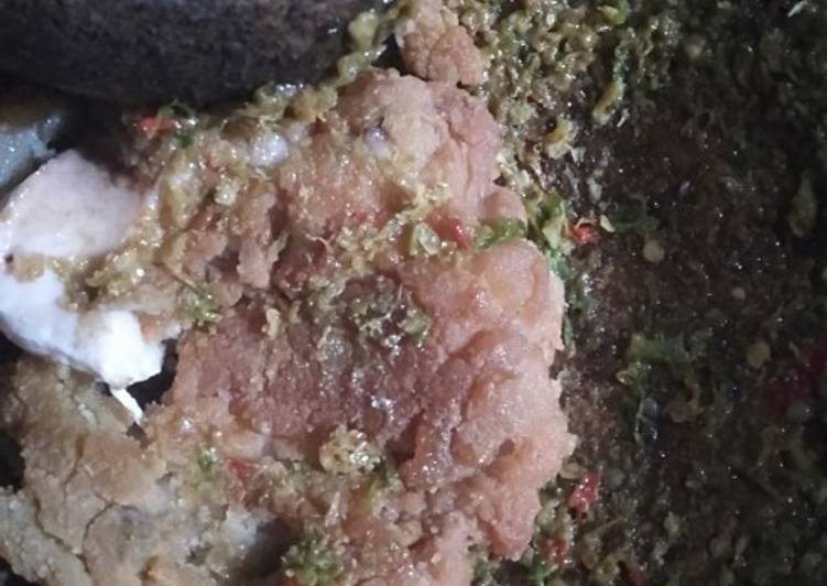3. Ayam Geprek sambal hijau,, hotttt 🌶️🌶️🌶️