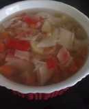 Sopa de pescado o masa de cangrejo