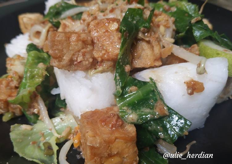 Resep masakan Home made gado gado lontong | Cara Masak Home made gado gado lontong Yang Enak Dan Lezat