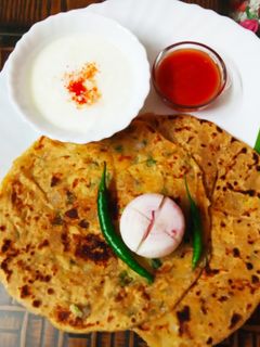 प्याज आलू का पराठा (Pyaz aloo ka paratha recipe in hindi) रेसिपी मुख्य फोटो