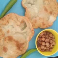 A picture of Chole bhature.
