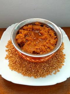 લાપસી (Lapsi Recipe In Gujarati) રેસીપી મુખ્ય ફોટો