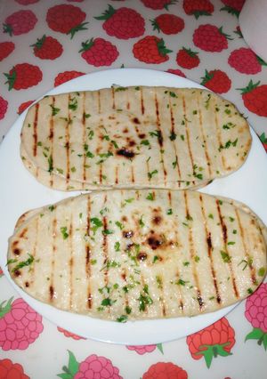 O poză a rețetei Pâine naan (pâinici indiene).