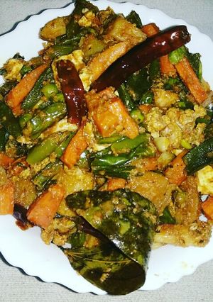 A picture of Shahi Masala Mix Veg.