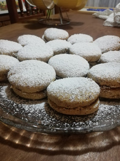 Una foto de Alfajores de almendra