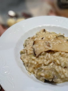 Una foto de Risotto de bolets y alcachofas