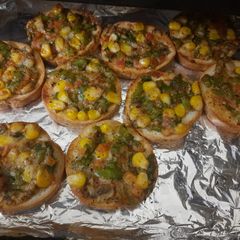 A picture of Mini Bread Pizza.