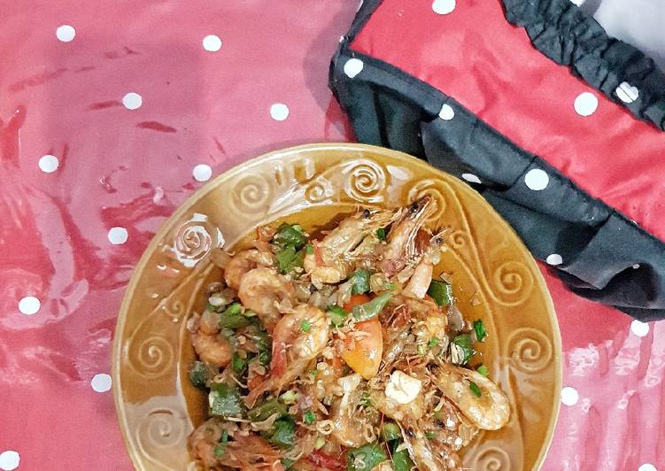 Bagaimana Menyiapkan Udang Cabai Hijau Anti Gagal
