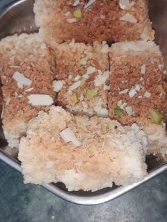 होममेड मिल्क केक (homemade milk cake recipe in Hindi) रेसिपी मुख्य फोटो