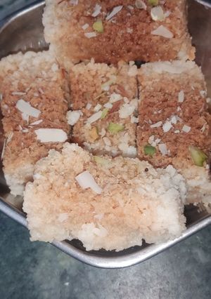 होममेड मिल्क केक (homemade milk cake recipe in Hindi) रेसिपी मुख्य फोटो