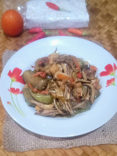 Foto resep Tumis terong teri #AlaaDapoerMmannaRohana23🌶️🧄🍆🍅