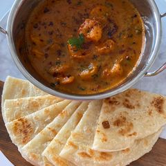 A picture of Butter prawn curry.