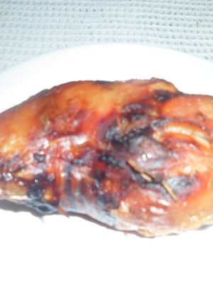 Una foto de Pollo relleno con panceta y ciruelas