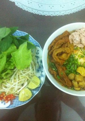 Hình của món Bún riêu cua giò heo.