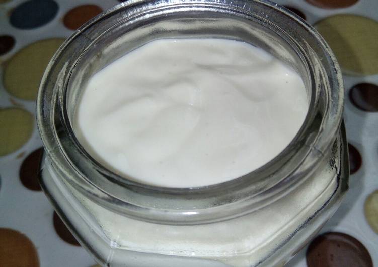 Steps to Prepare Quick DIY Mayonnaise