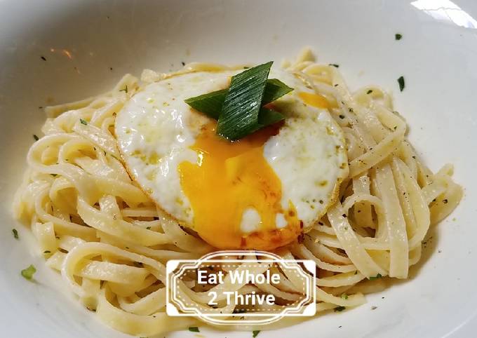 Recipe of Real Garlic olive oil pasta for Breakfast Recipe