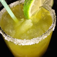 A picture of Pineapple,ginger drink.