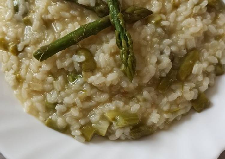 Risotto con asparagi