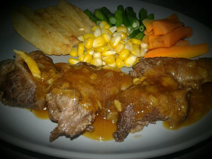 Langkah Mudah untuk Menyiapkan Resep Beef Steak HomeMade (pake oven) yang Menggugah Selera Anti Ribet, Mantap Sekali