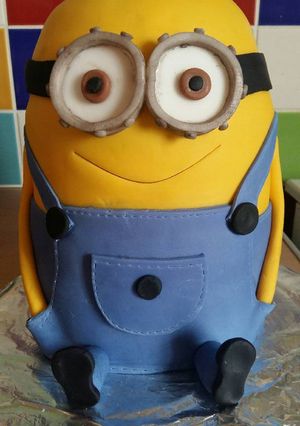 A picture of Vickys Minion Bob Cake (Decorating Idea).