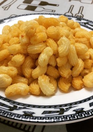 Hình của món Snack nui bơ tỏi.
