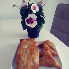 A picture of Chatai Samosa.