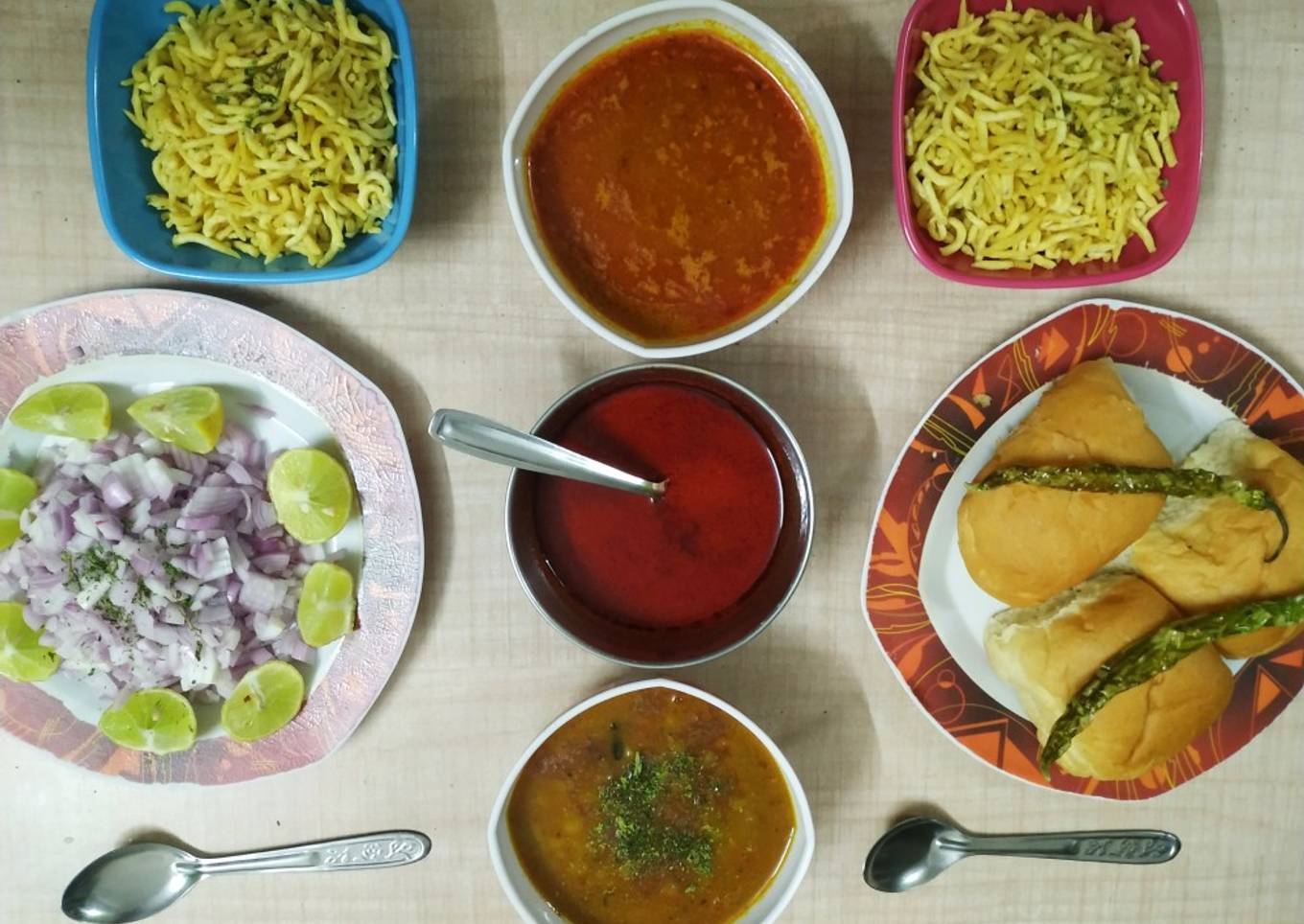 Sev Usal with Spicy Tari (In My Style)