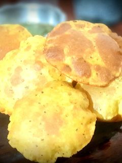 मसाला मिक्स पूरी (Masala Mix puri recipe in Hindi) रेसिपी मुख्य फोटो