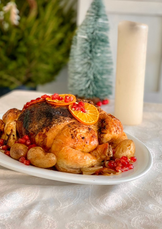 Una foto de Pollo relleno de membrillo, manzana y cebolla🎄