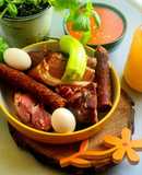 Húsvéti sonka, kolbász, tojás hagyományosan főzve