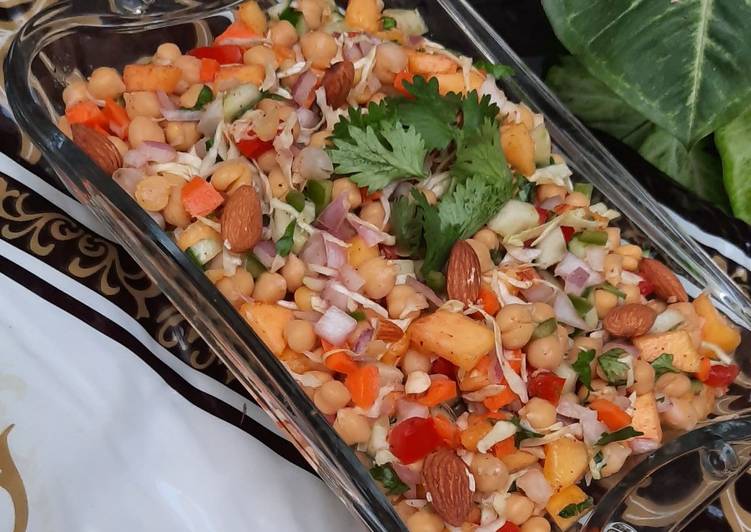 Recipe of Award-winning Healthy Chana Salad 🥗 😋