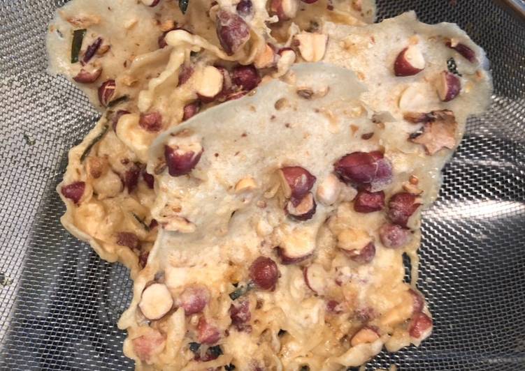 Steps to Make Homemade Rempeyek Kacang - Indonesian Peanut Cracker
