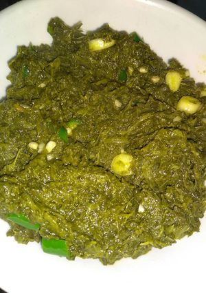A picture of Sarso ka saag.