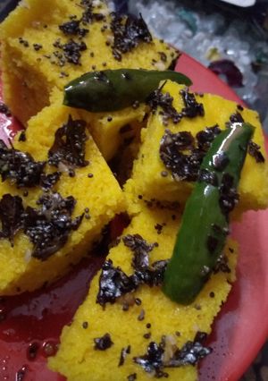 A picture of Besan dhokla.