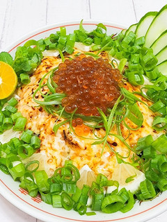 炙燒鮭魚親子丼飯 的食譜成品照片