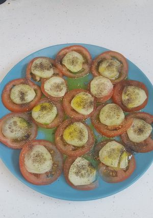 Foto principal de Tomate con pepino aliñado