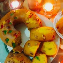 A picture of Tea Cake.