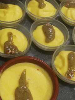 Una foto de Mousse de mango al kiwi