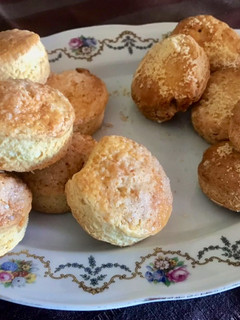 Una foto de Scones salados y dulces